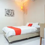 Residences By Reddoorz Syariah Near Tebet Timur Dalam - Minimum Stay 7 Days